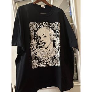 Marilyn Monroe 420 Black T-Shirt